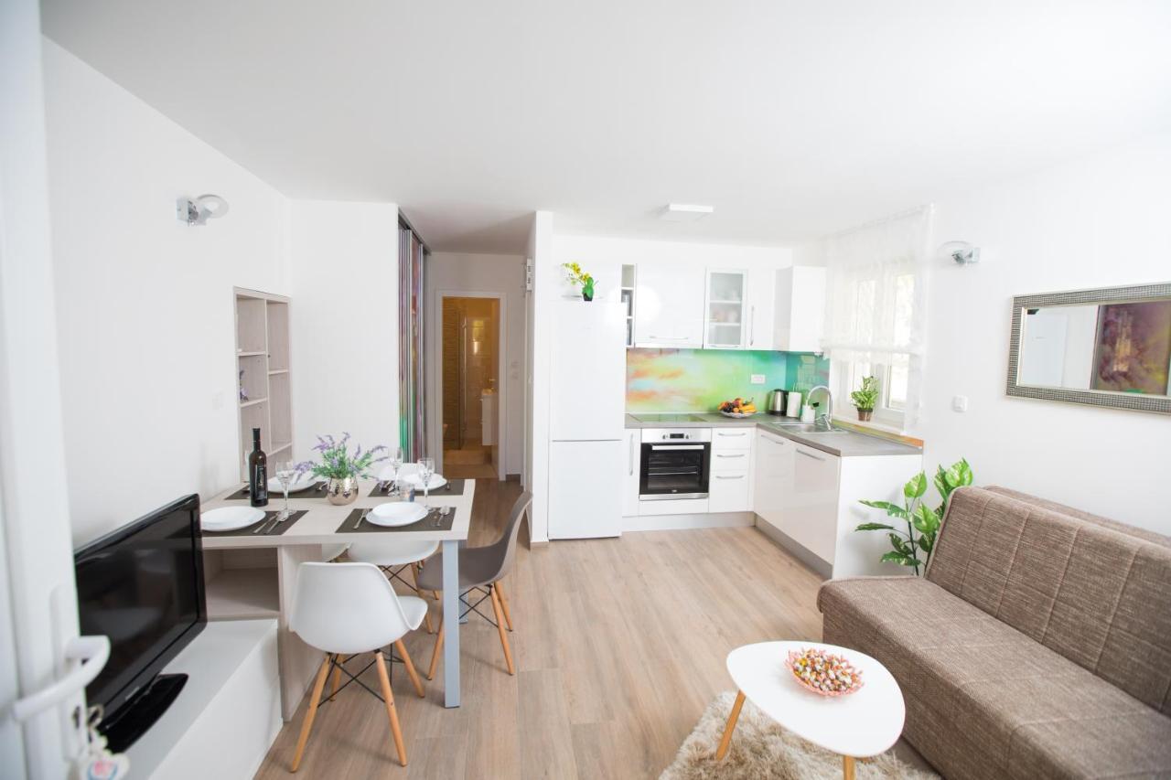 Apartman Roza Podstrana Exterior foto
